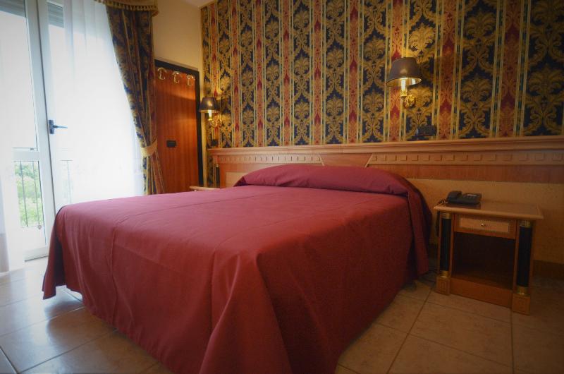 Трехместный Номер Superior, San Giovanni Rotondo Palace   Alihotels