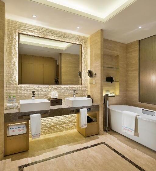 디럭스 룸 바다 전망, Wyndham Grand Plaza Royale Wenchang