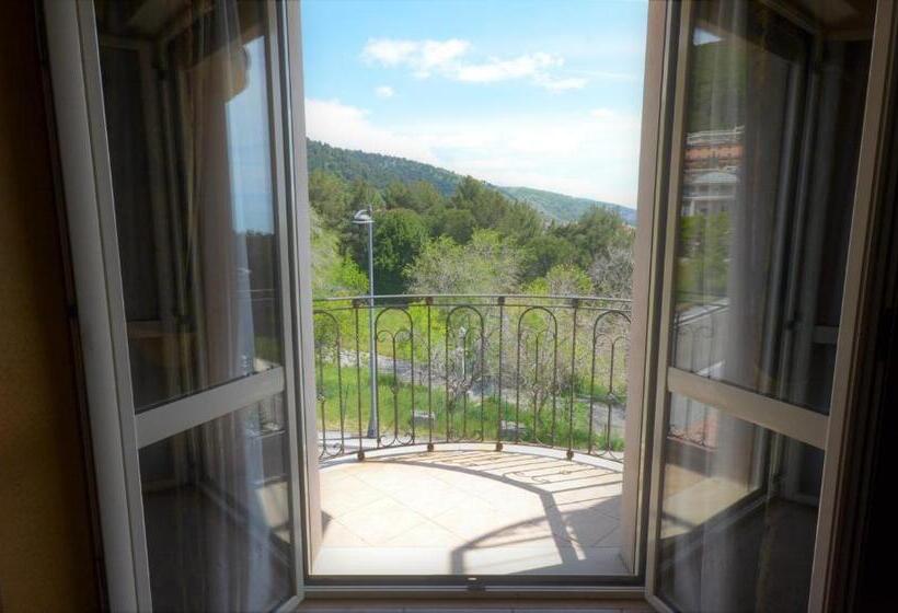 Трехместный Номер Superior, San Giovanni Rotondo Palace   Alihotels