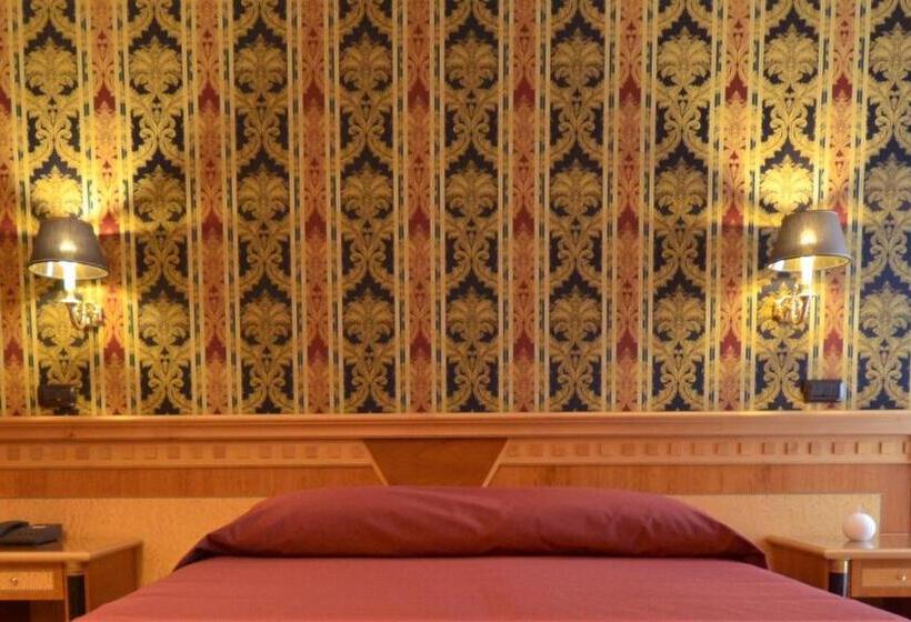 Номер Superior с Террасой, San Giovanni Rotondo Palace   Alihotels