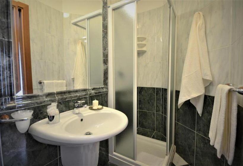 Трехместный Номер Классика, San Giovanni Rotondo Palace   Alihotels