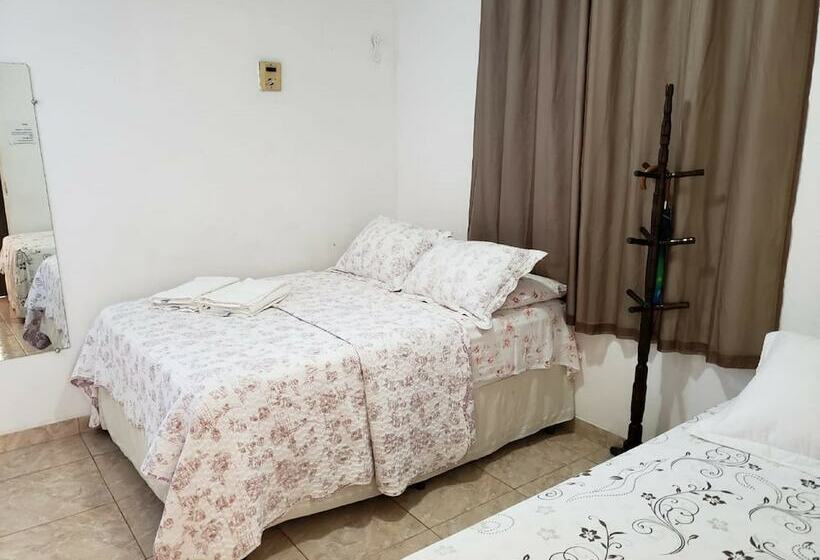 Quarto Estandar, Pousada Martins E Cia