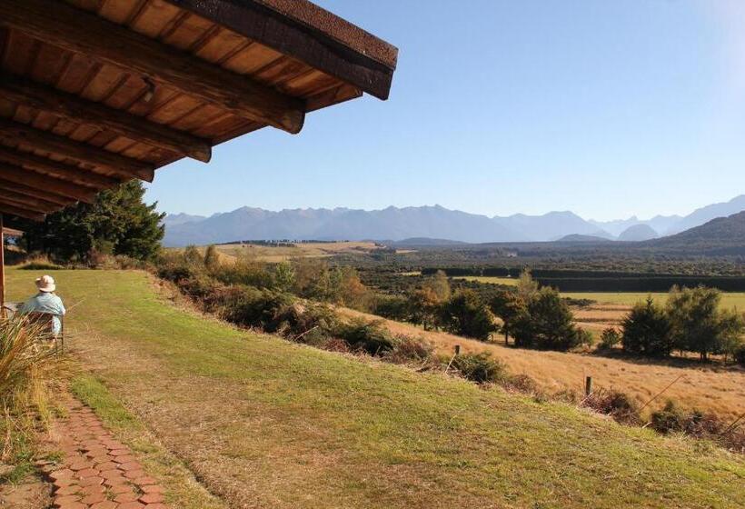 스탠다드 룸, Barnyard Backpackers Te Anau