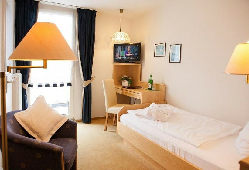 Quarto Individual Clássico, Ferienhotel Haus Becker