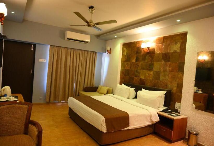 スタンダードルーム, The Grand Legacy Resort & Spa   Tgl   Pure Vegetarian Mahabaleshwar