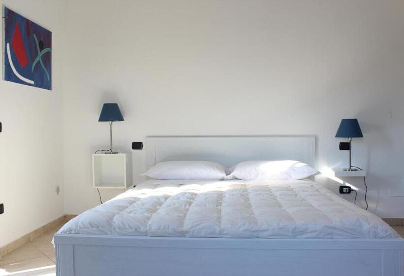 Апартаменты 1 Спальня с Террасой, B&b Dumbolo