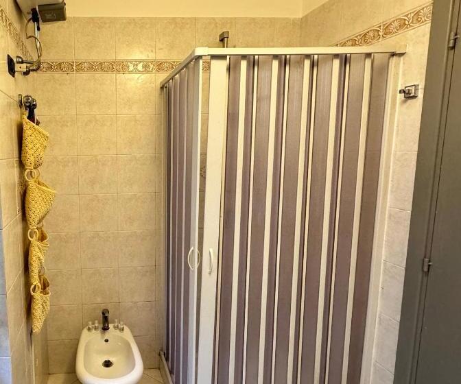 Апартаменты 1 Спальня с Террасой, B&b Dumbolo