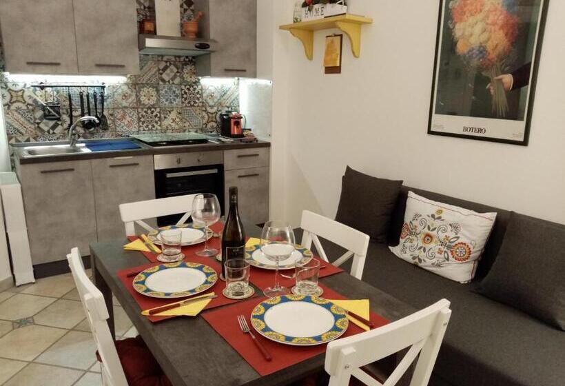 آپارتمان 1 خوابه همکف, Molo Di Levante   Rent Apartment