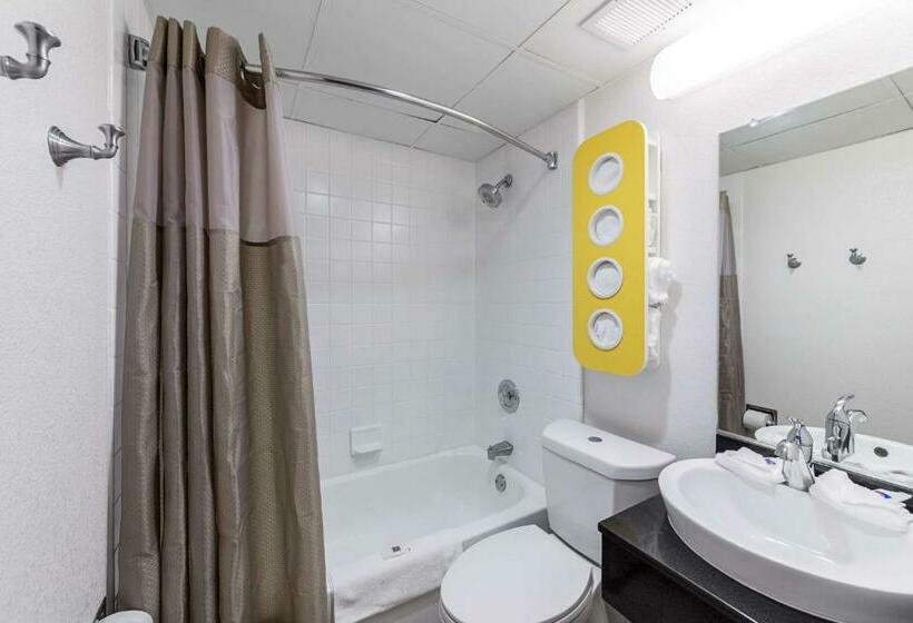 4인용 스탠다드 룸, Motel 6warminster, Pa