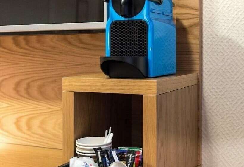标准单人间, Senja Hotell