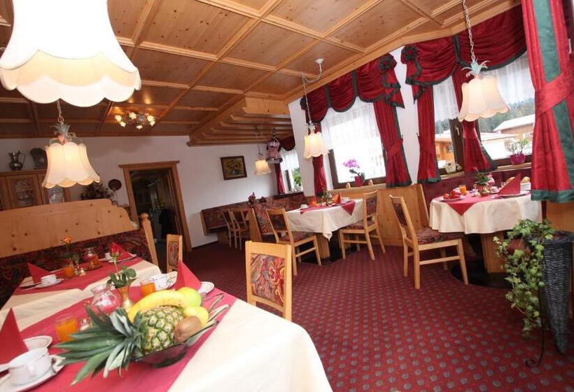 Трехместный Номер Стандарт с Балконом, Apart Garni Romantica