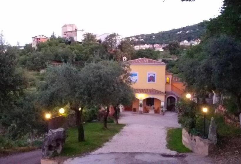 Номер Стандарт, Le Roverelle