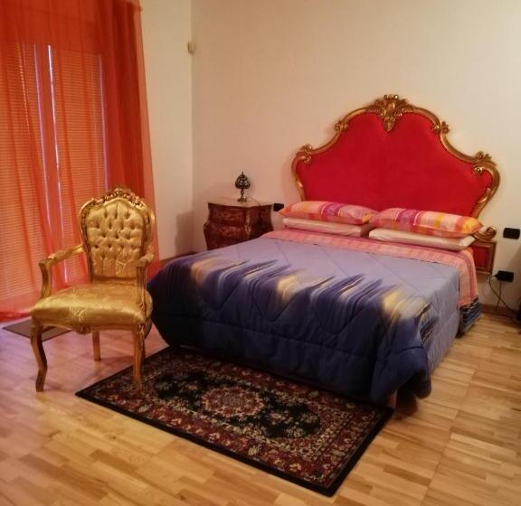 Номер Deluxe Кровать Кинг, One M