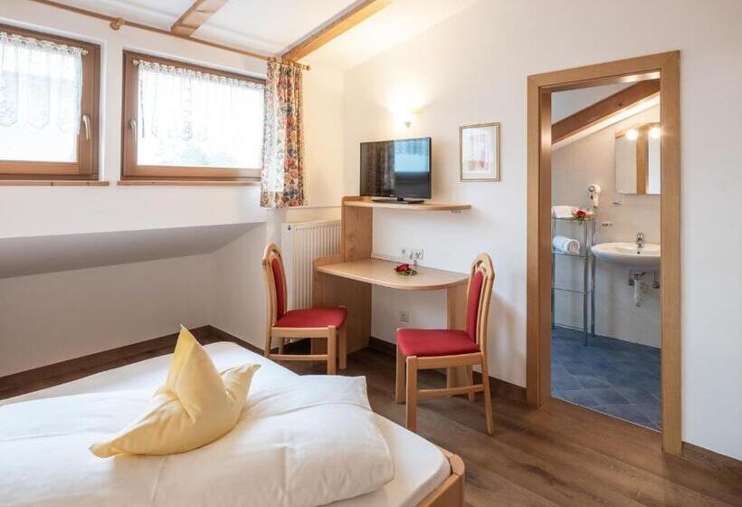 اتاق استاندارد یک نفره, B&b Martha