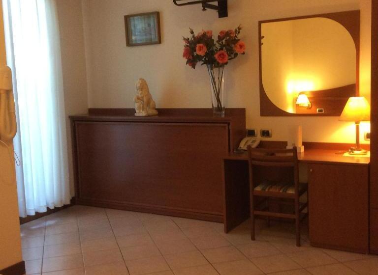Номер Стандарт, Pizzeria Ristorante Al Leone
