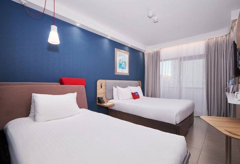 Quarto standart cama de casal, Holiday Inn Express   Malta, An Ihg