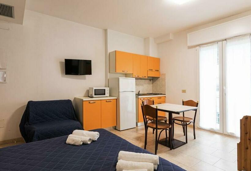 Студио Стандарт с Балконом, Residence  Das Nest