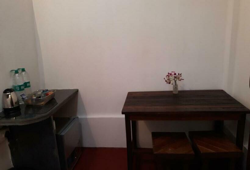 اتاق لوکس, Villa Khatun Guesthouse