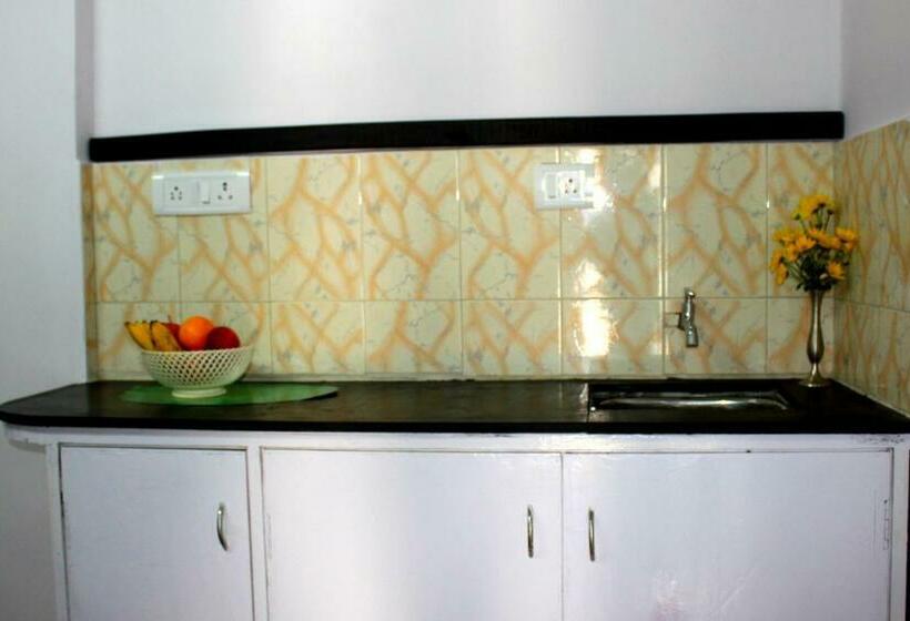 اتاق لوکس, Villa Khatun Guesthouse