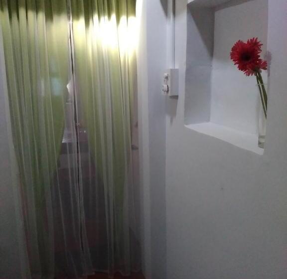 اتاق لوکس, Villa Khatun Guesthouse