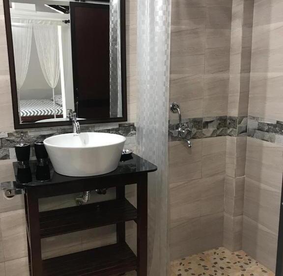 اتاق لوکس, Villa Khatun Guesthouse