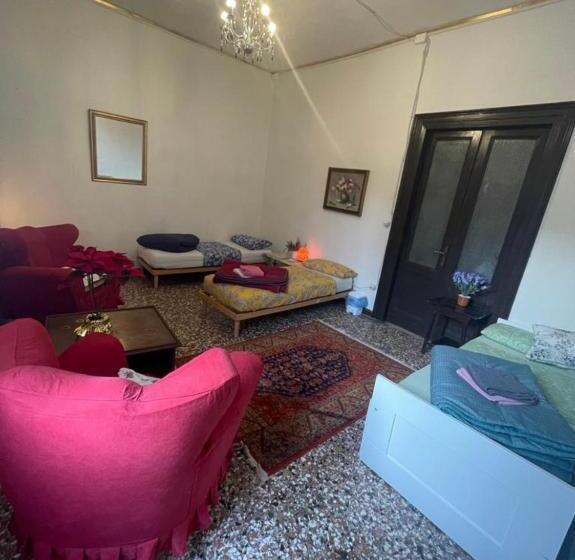 اتاق استاندارد سه نفره, Rosa Apartment