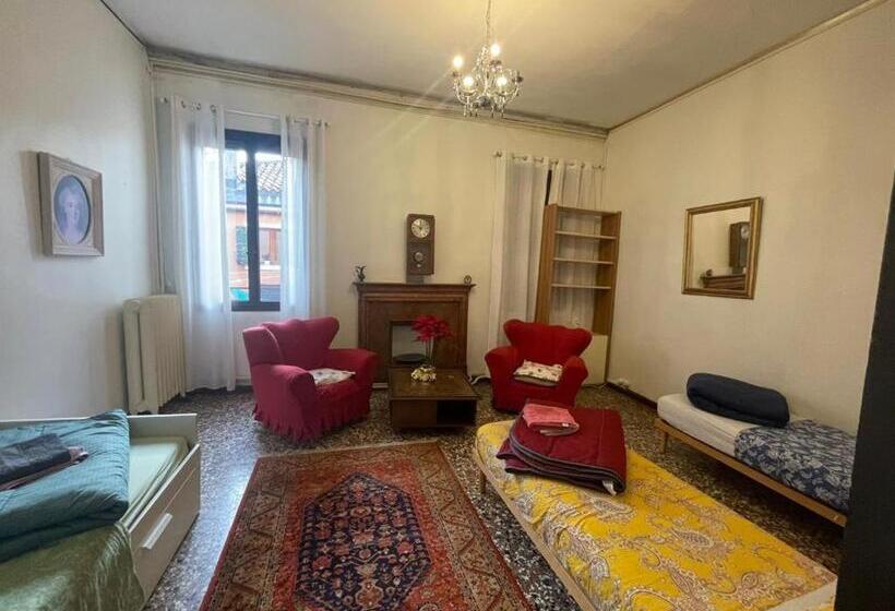 اتاق استاندارد سه نفره, Rosa Apartment