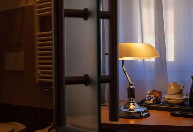 수피리어 트리플 룸, Art Hotel Ventaglio