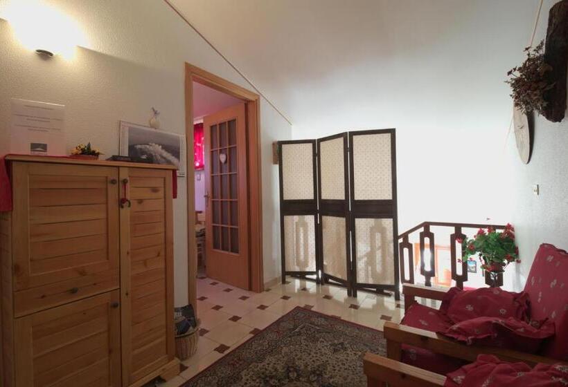 اتاق استاندارد, Magma Guest House