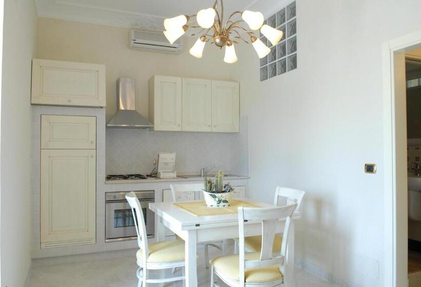 اتاق لوکس, Villa Caramia
