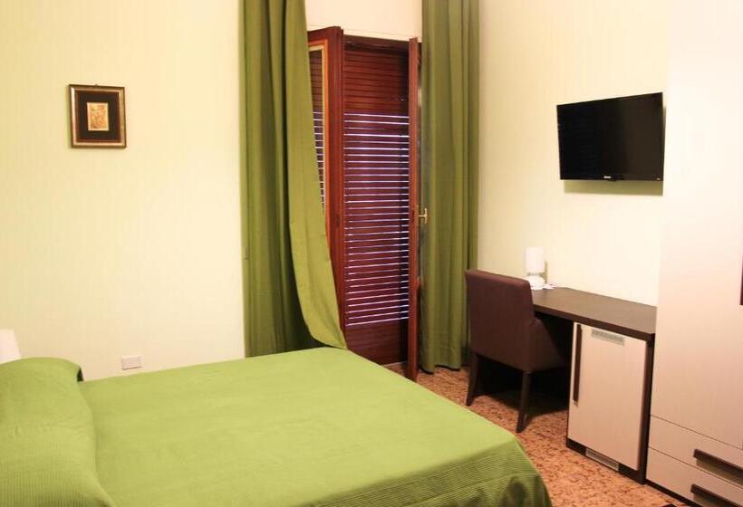 اتاق لوکس, B&b Fiori Di Lava