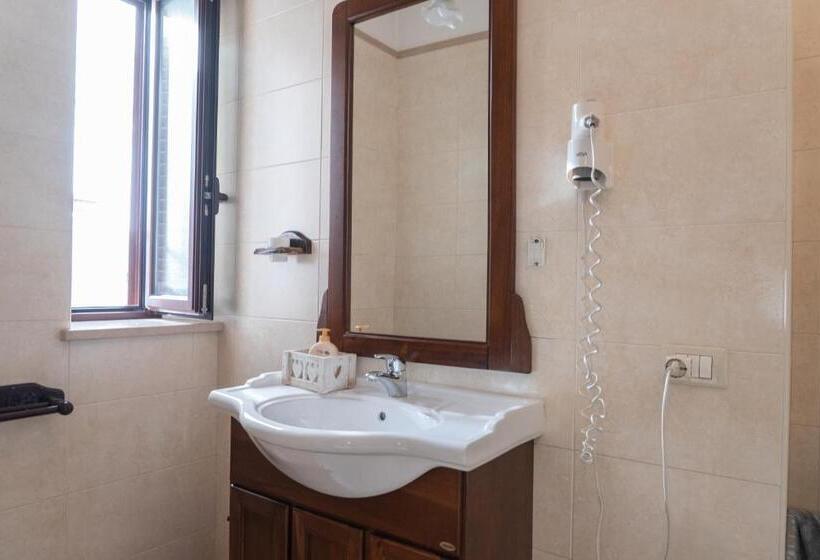 标准间, B&b Iris
