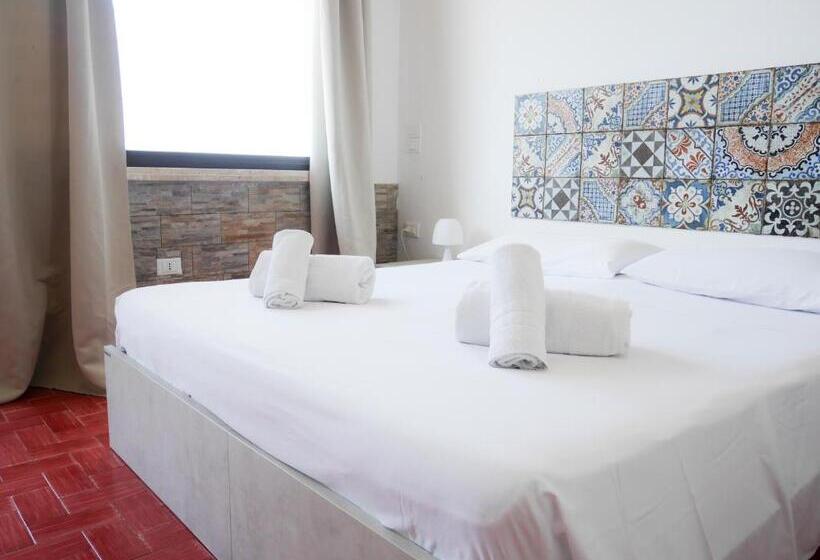 اتاق استاندارد با بالکن و چشم‌انداز دریا, Al Vecchio Pontile Bed And Breakfast