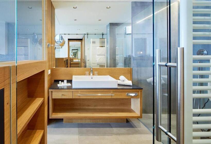 ハイドロマッサージバス付きスイート, Boutique Hotel Eschenlohe