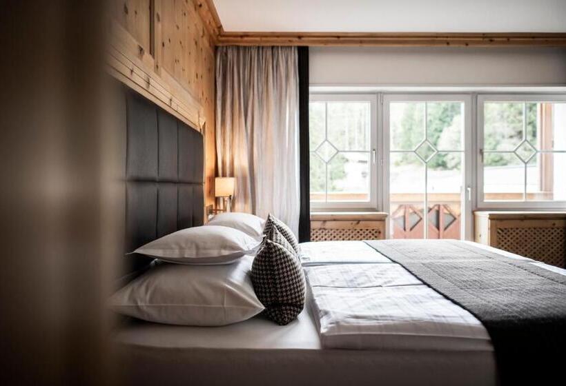 Номер Deluxe Вид на Сад, Alpine Spa Resort Viktoria
