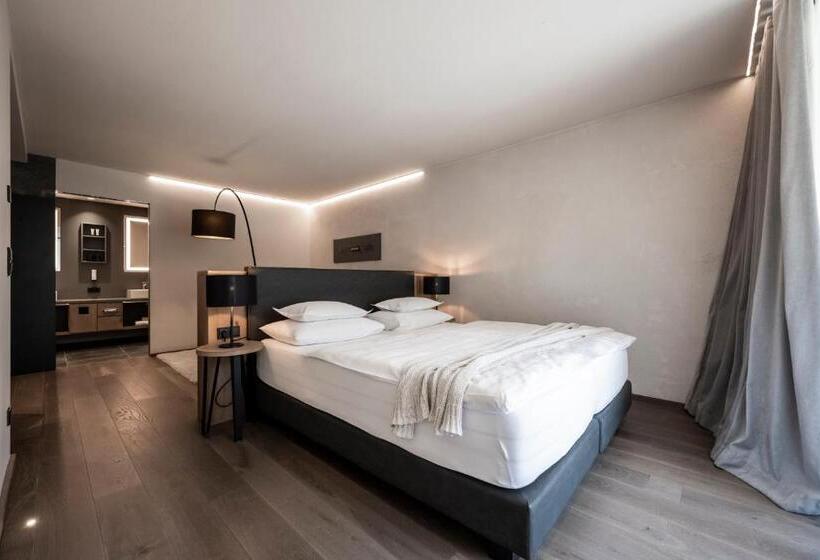 Номер Deluxe с Балконом, Alpine Spa Resort Viktoria