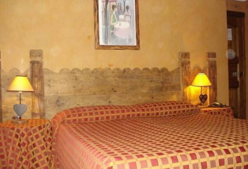 اتاق استاندارد سه نفره, Chateau Blanc