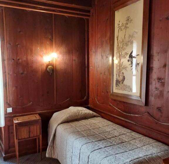 Номер Deluxe, Château De Passières