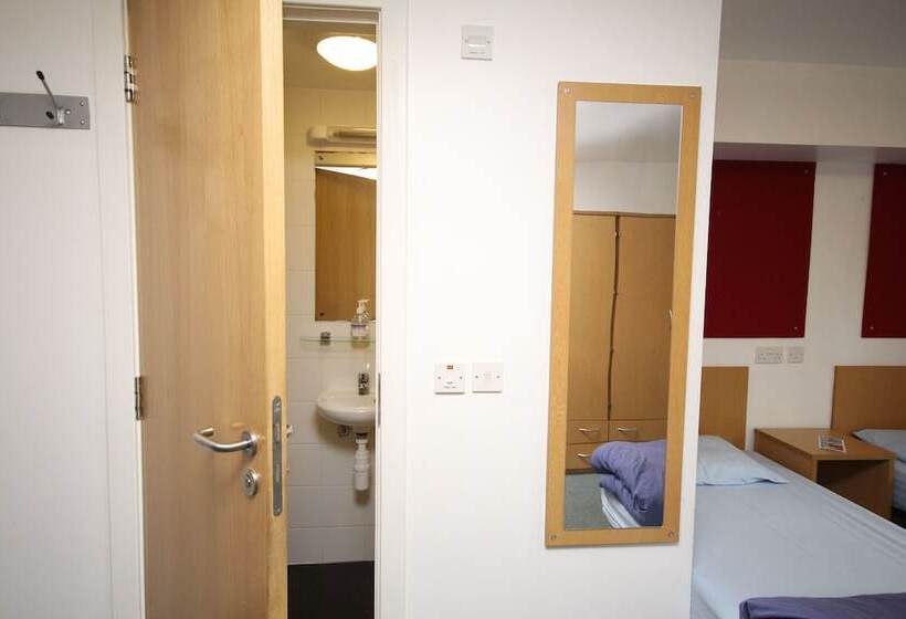 스탠다드 룸, Perth Youth Hostel And Apartments