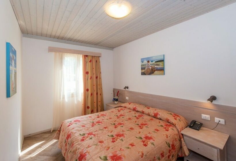 Бунгало Стандарт 2 Спальни, Il Villaggio Di Giuele