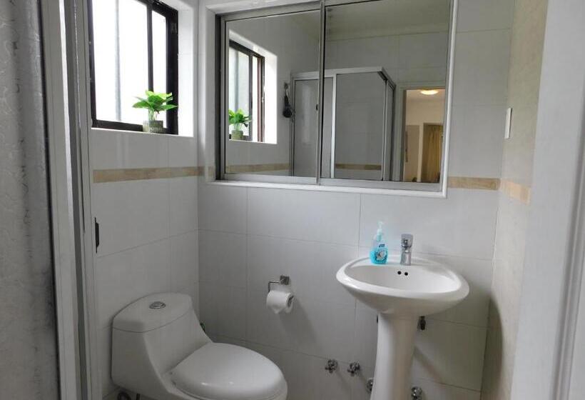 Quarto Estandar, 7 Norte