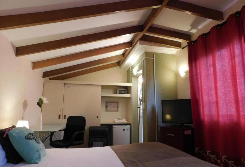 Quarto Triplo Estandar, 7 Norte