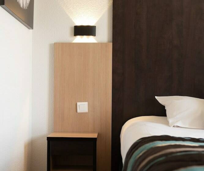 اتاق استاندارد, Brit Hotel Confort La Tour Blanche