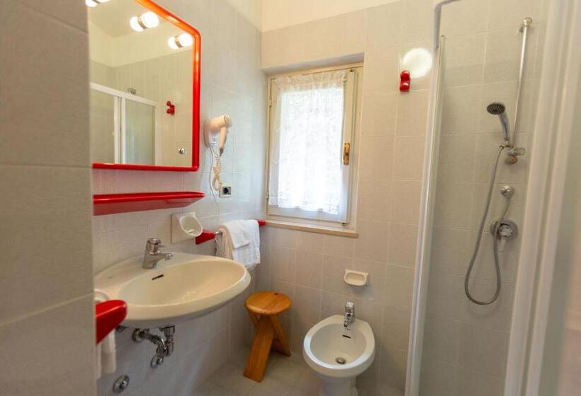 اتاق استاندارد چهار تخته, Residence Sirenella