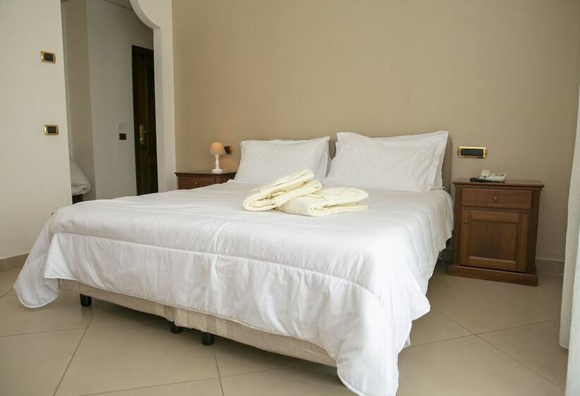 Четырехместный Номер Стандарт, Resort Santangelo & Spa