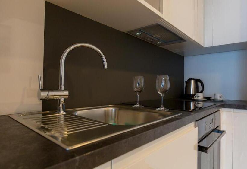 آپارتمان 2 خوابه با بالکن, Luxury Aparthotel