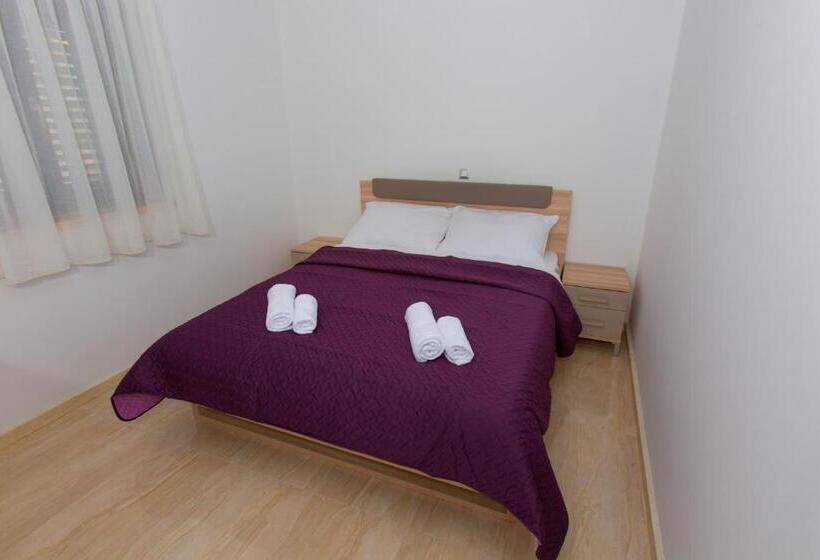 آپارتمان 2 خوابه با بالکن, Luxury Aparthotel