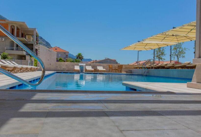 آپارتمان 3 خوابه با چشم‌انداز دریا, Luxury Aparthotel