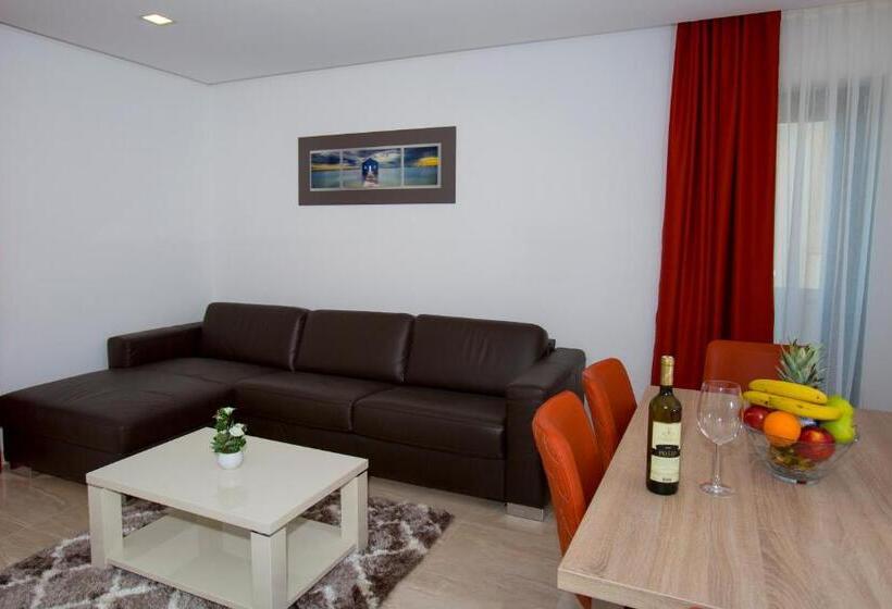 آپارتمان 2 خوابه با تراس, Luxury Aparthotel