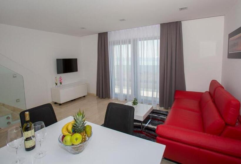 آپارتمان 2 خوابه با تراس, Luxury Aparthotel